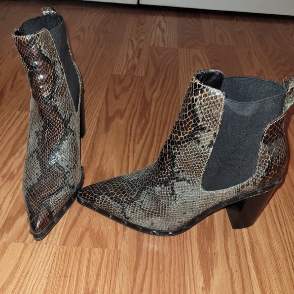 Faux snake Skin booties - Picture 4 of 4
